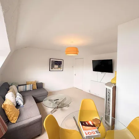 Chic One Bed In Clifton