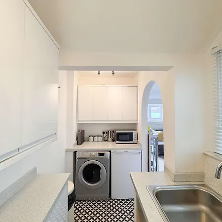 Chic One Bed In Clifton Apartmán