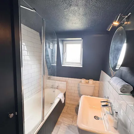 Chic One Bed In Clifton Apartmán *