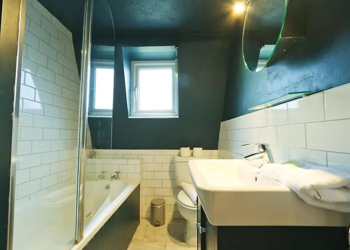 Chic One Bed In Clifton Apartament *